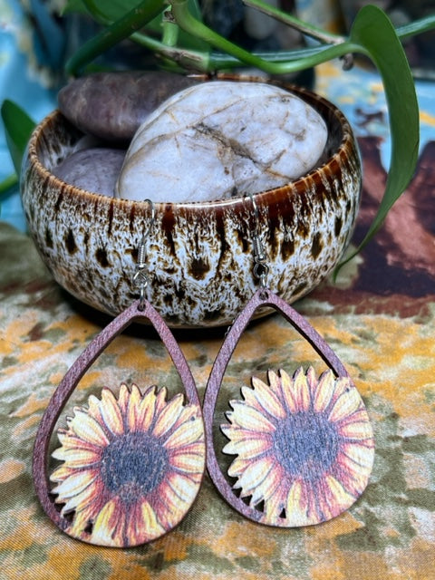 Western Distressed Style Hollow Sunflower Earrings