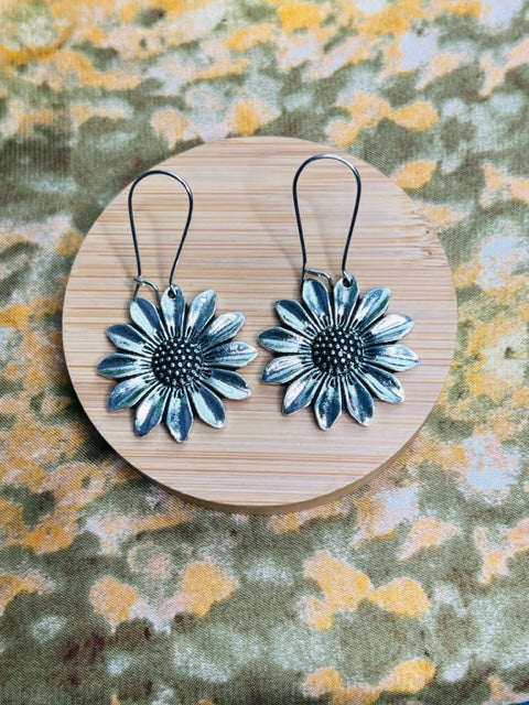 Antique Silver Sunflower Daisy Earrings